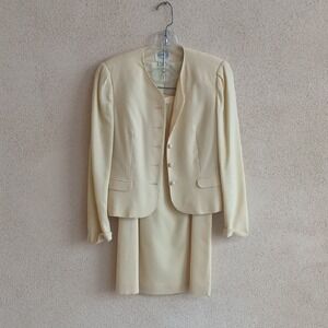 Vintage Brass Plum Elegant Cream Women's Suit Set